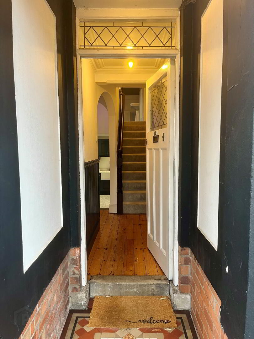 681 Lisburn Road 5 of 29