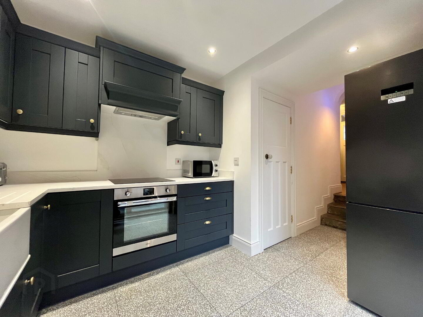 681 Lisburn Road 16 of 29