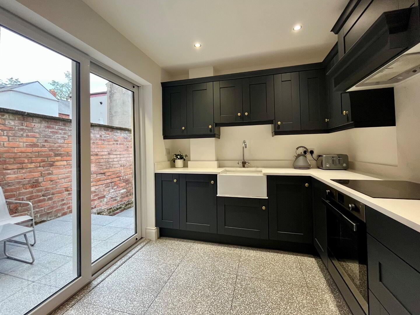 681 Lisburn Road 12 of 29
