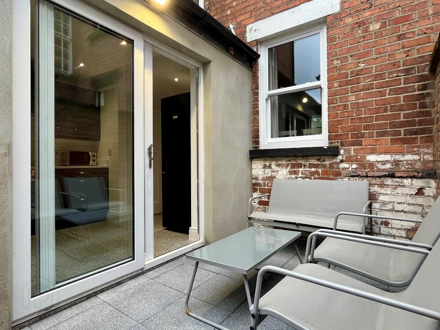 681 Lisburn Road 28 of 29