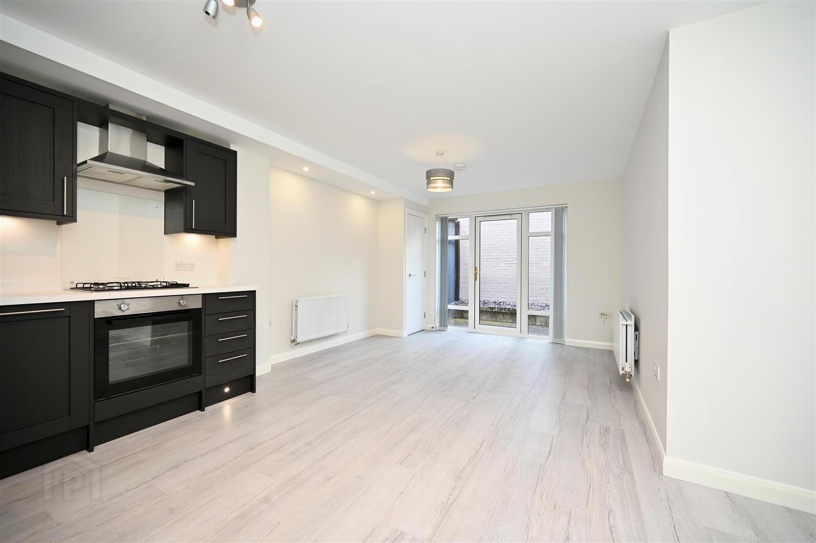 Apt 10, 39a Dundela Crescent 6 of 15
