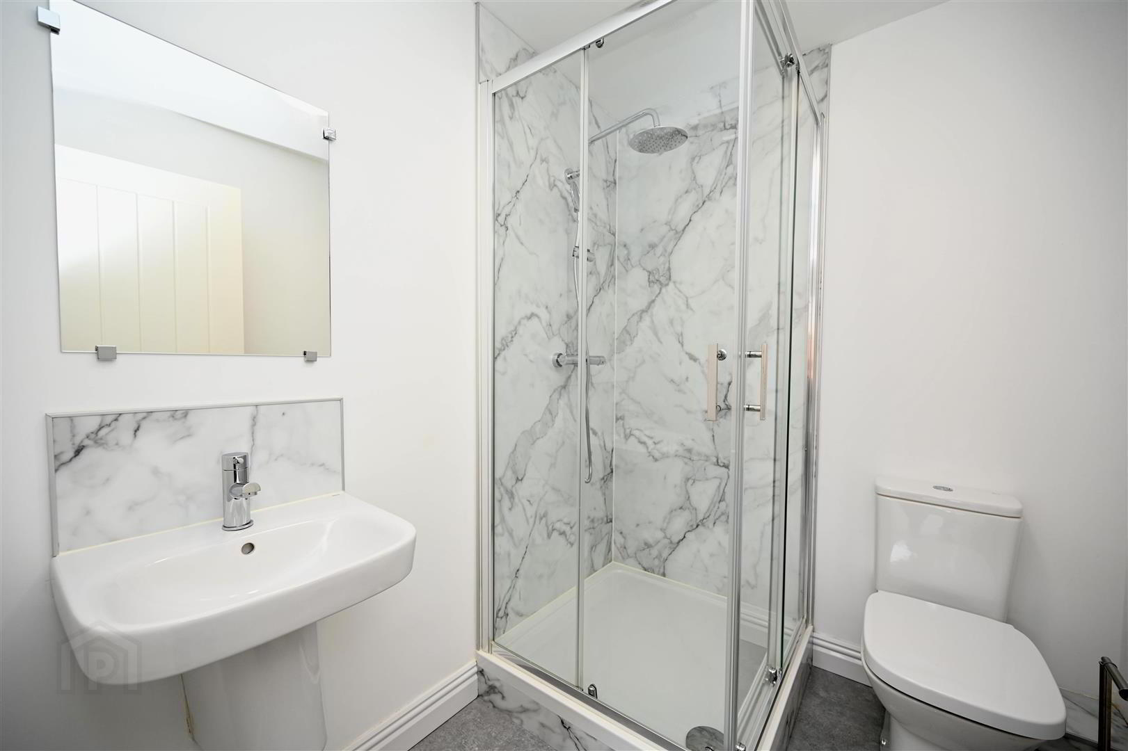 Apt 10, 39a Dundela Crescent 10 of 15