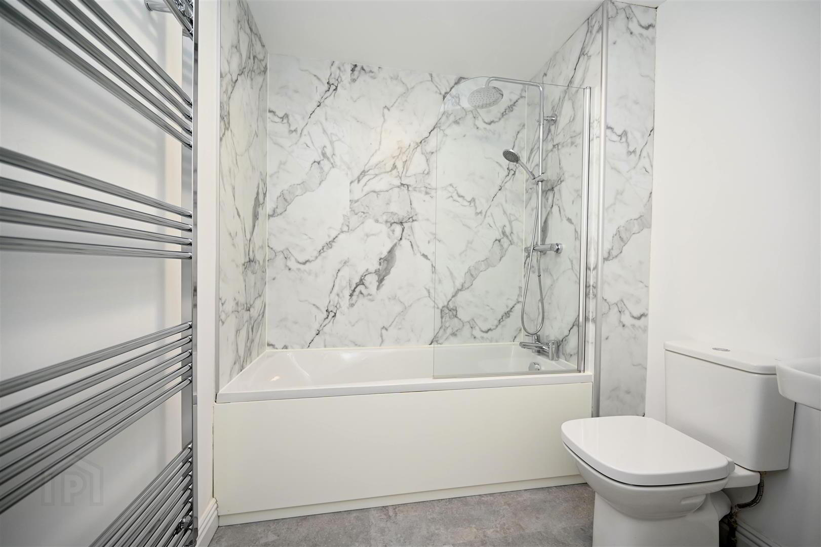 Apt 10, 39a Dundela Crescent 12 of 15