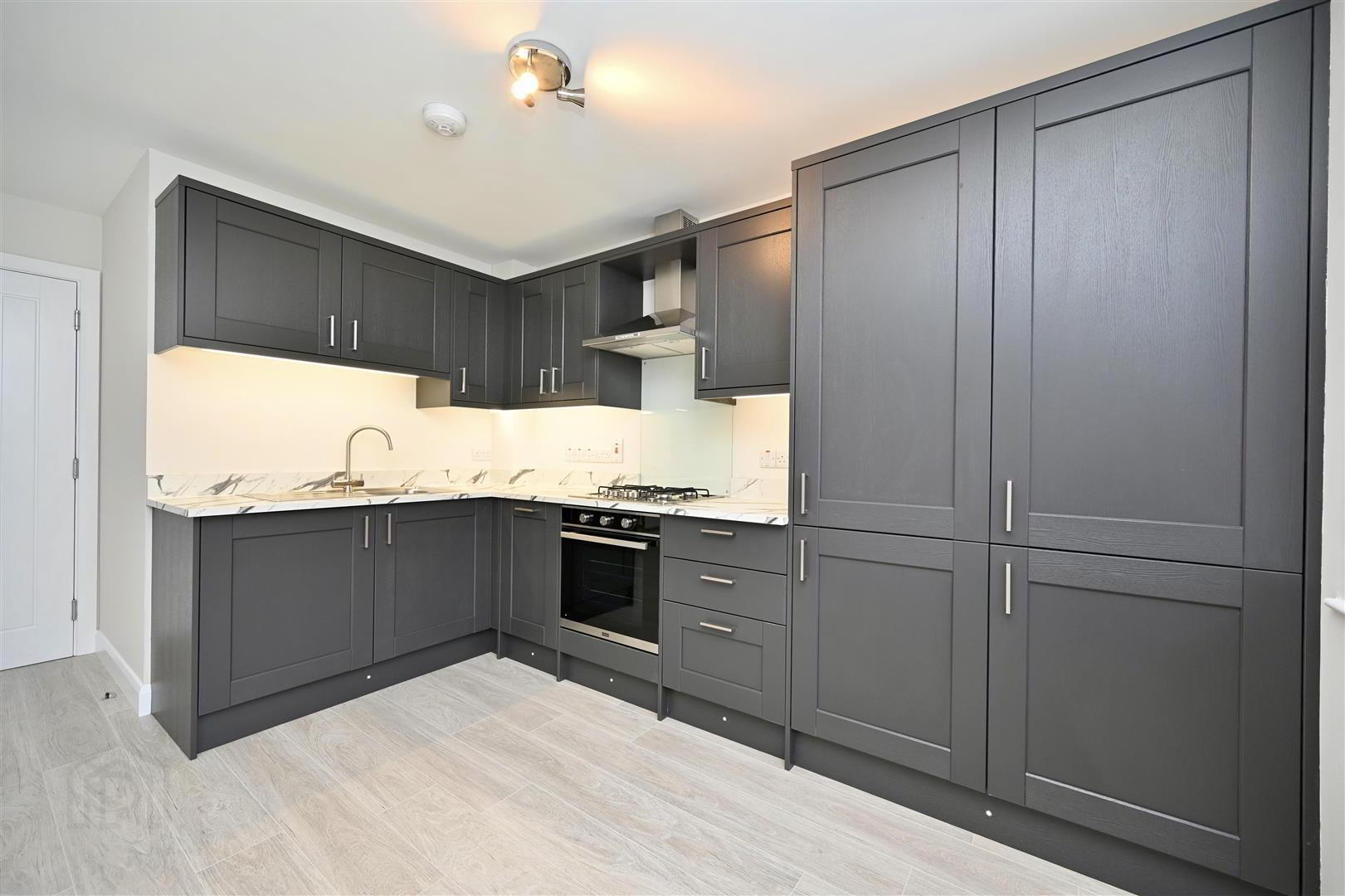 Apt 11, 39a Dundela Crescent 6 of 15