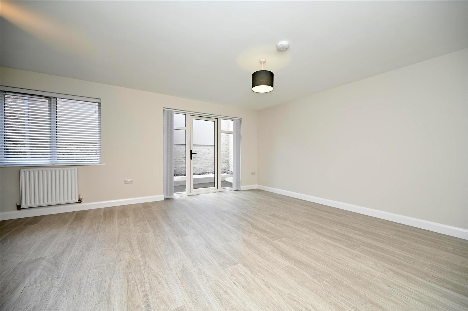Apt 11, 39a Dundela Crescent 8 of 15