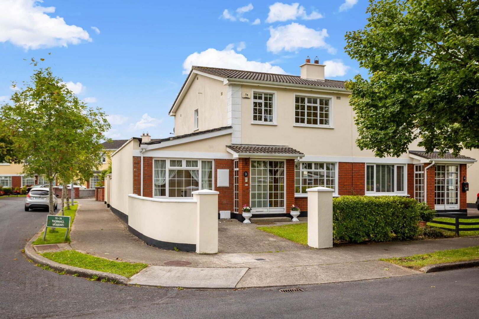 54 Thornhill Meadows 1 of 35