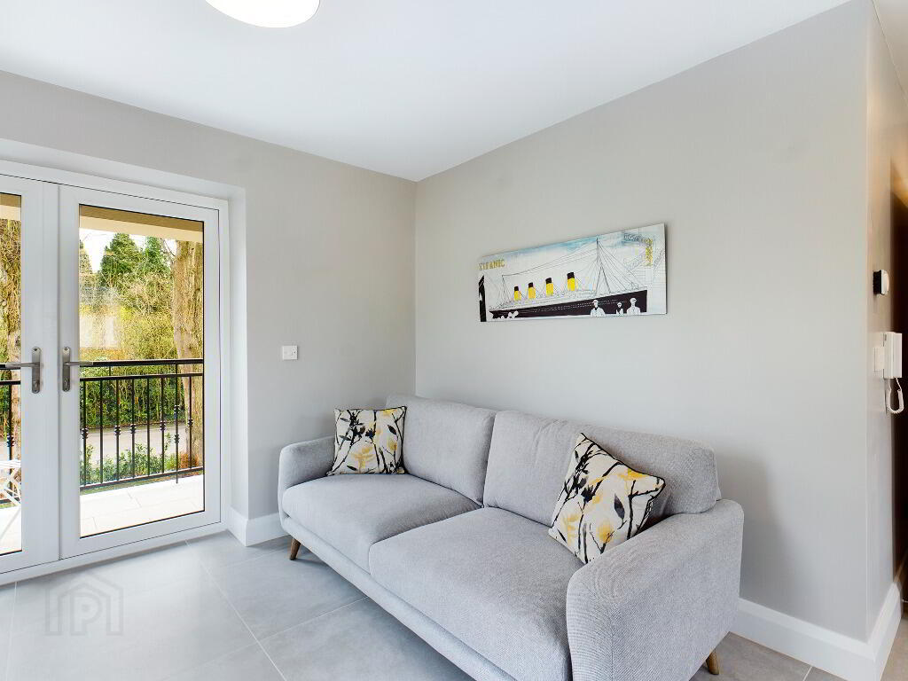 2 Ashley Park Lane 3 of 18