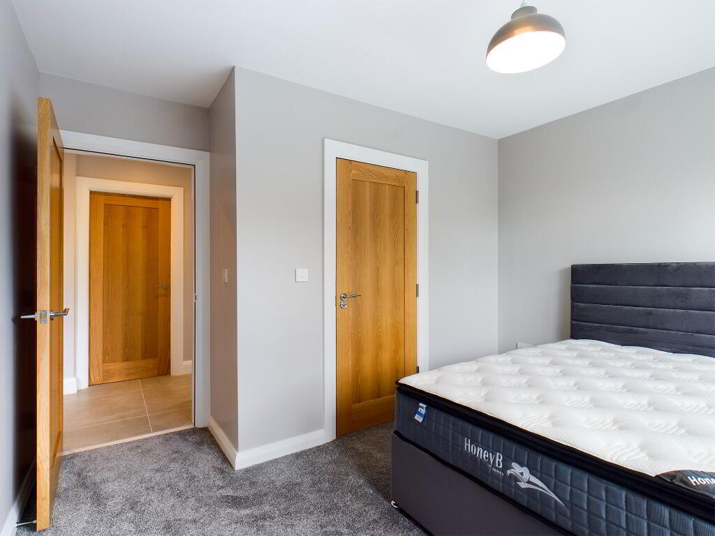 2 Ashley Park Lane 14 of 18