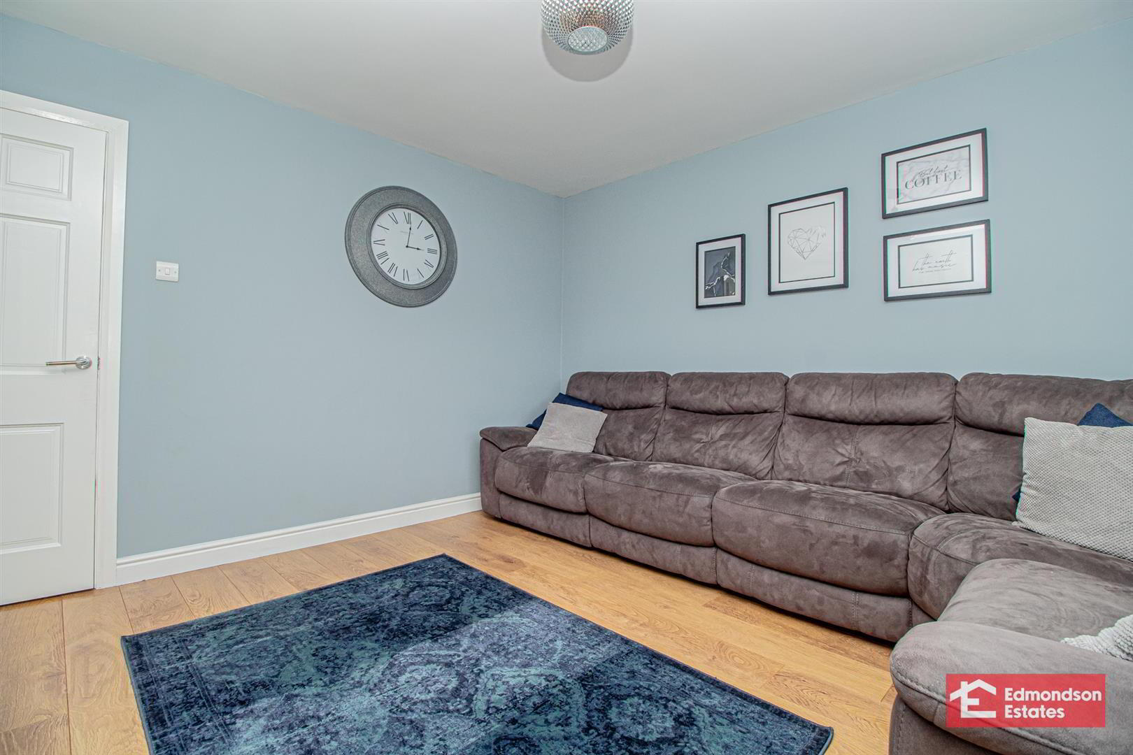 5 Sherwood Avenue 6 of 33