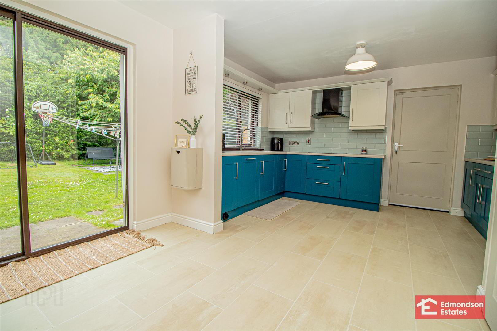 5 Sherwood Avenue 16 of 33