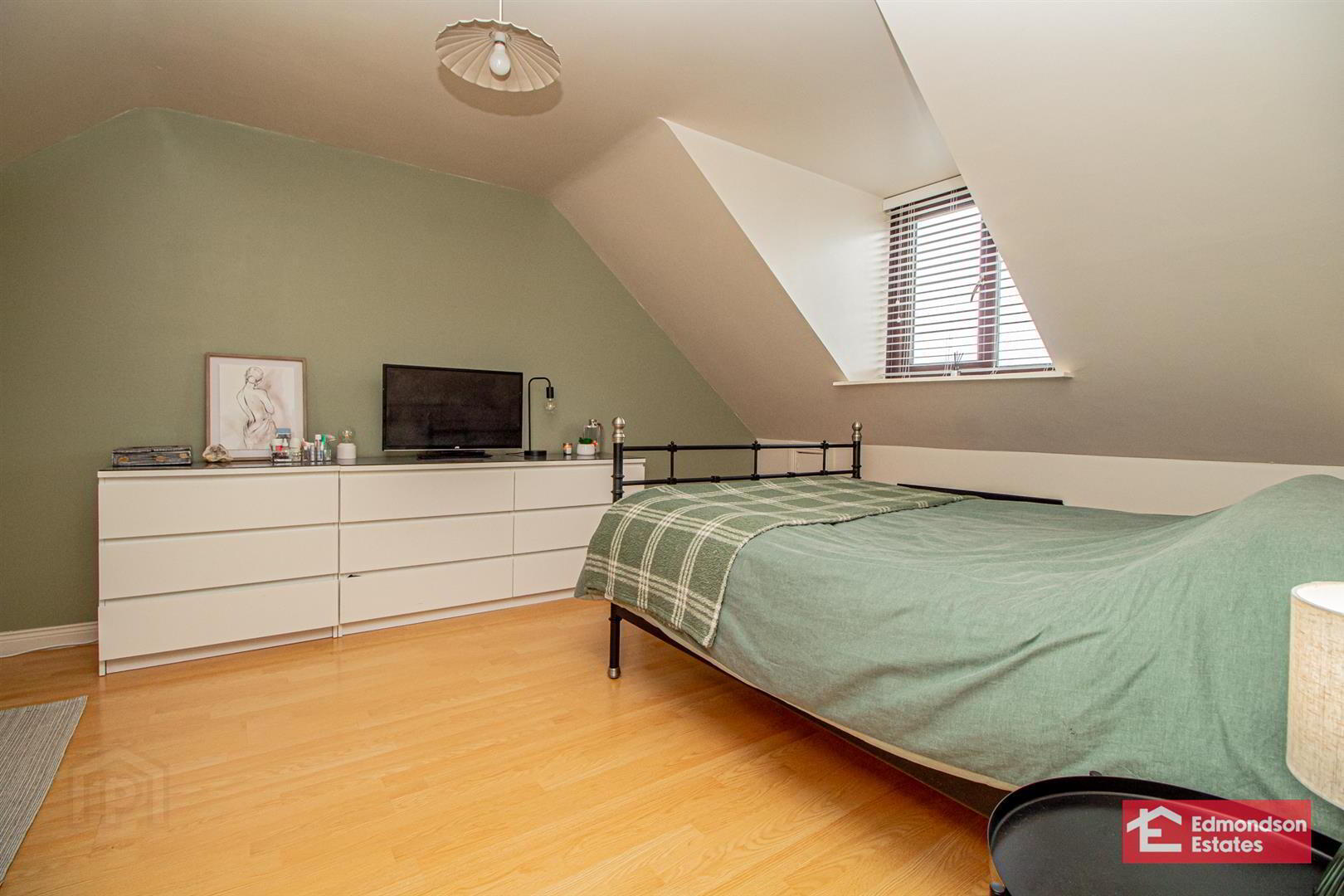 5 Sherwood Avenue 22 of 33