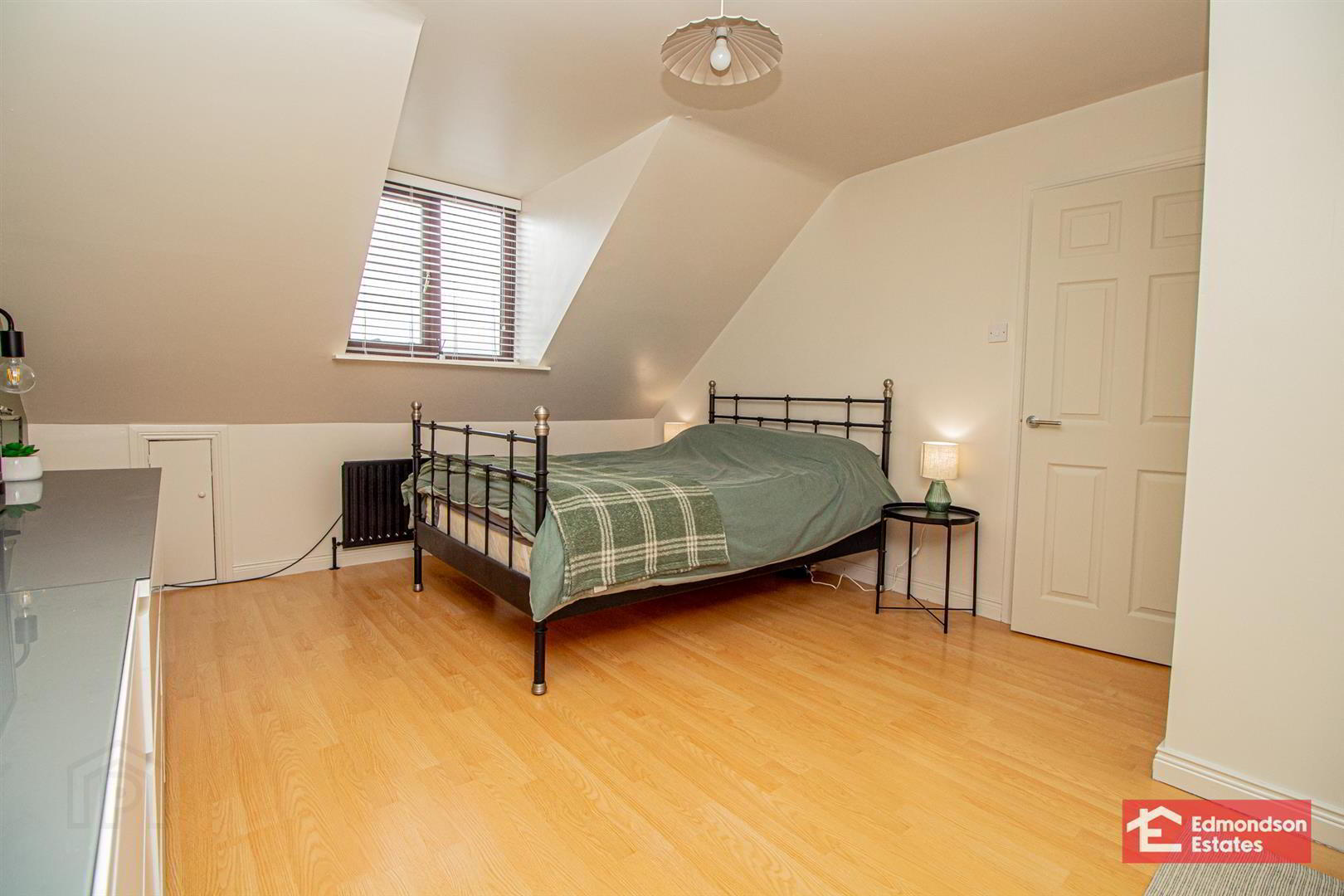5 Sherwood Avenue 23 of 33