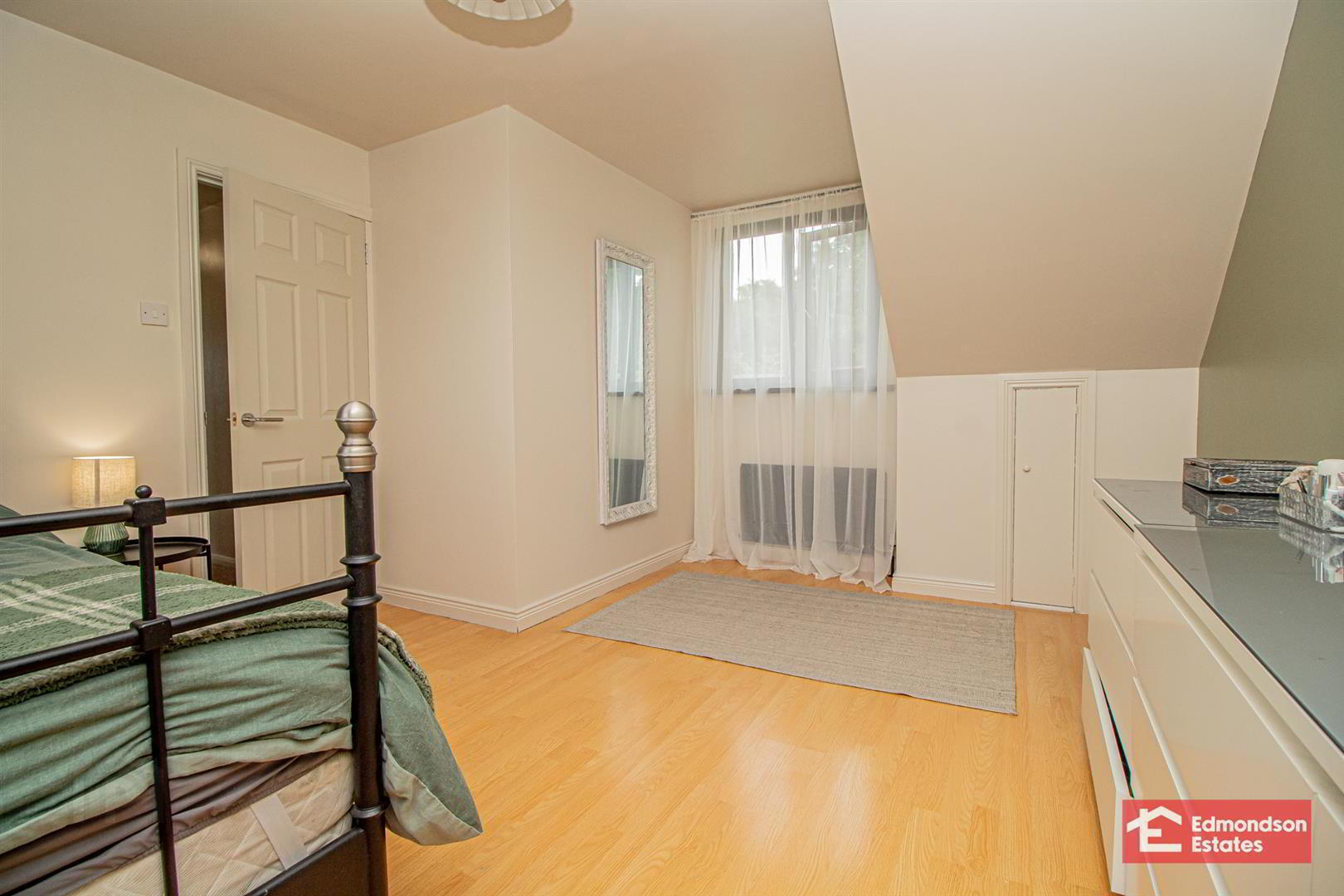 5 Sherwood Avenue 24 of 33