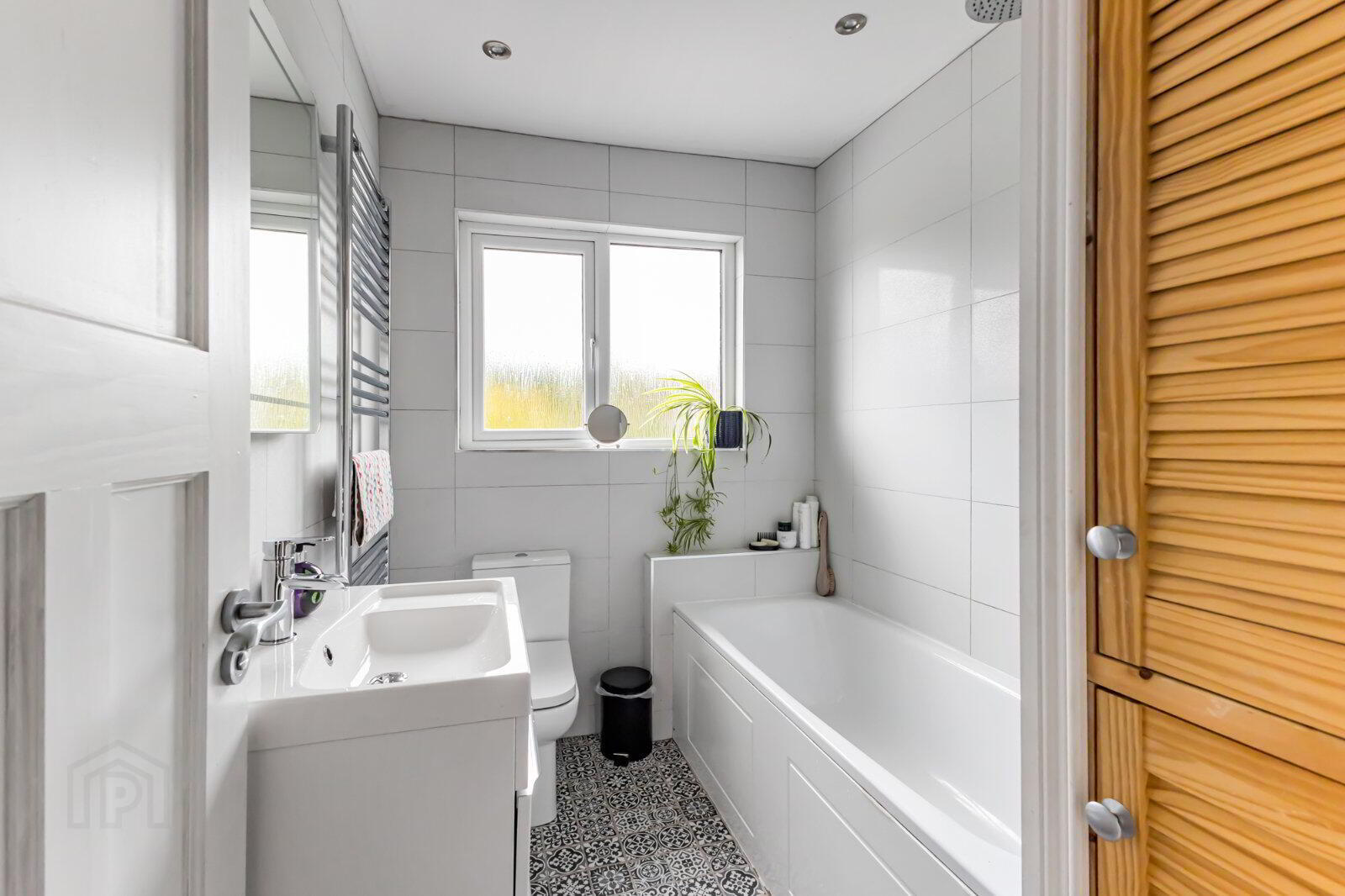 33 Galwally Avenue 22 of 32