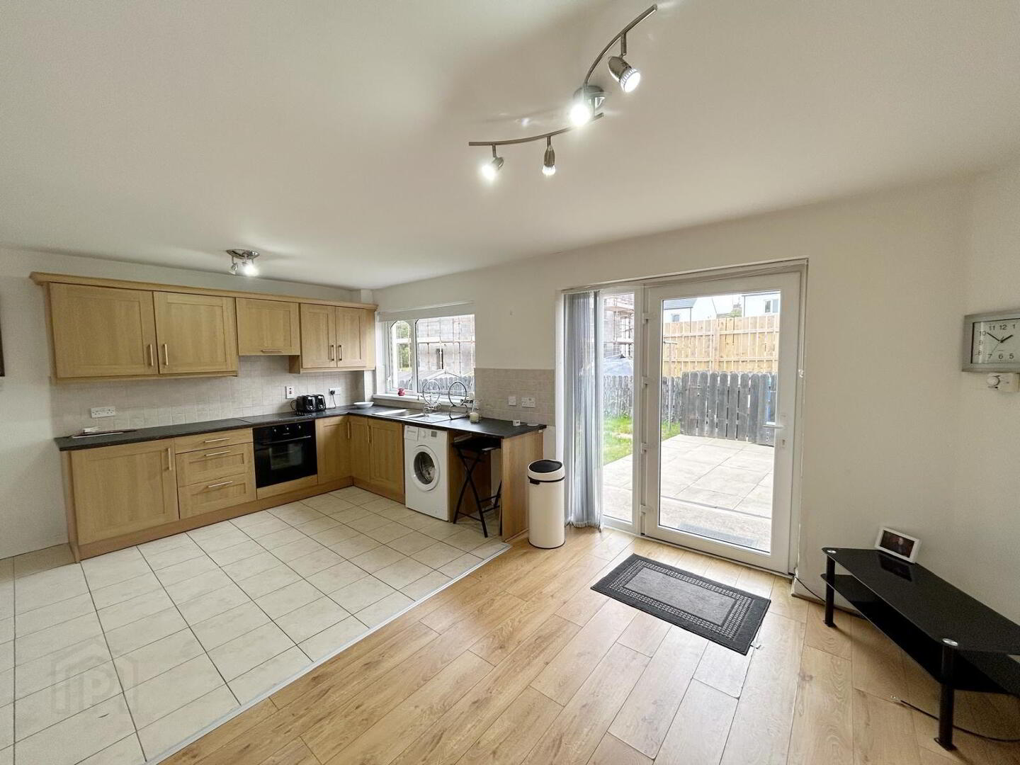 9 Tudor Grove 7 of 15