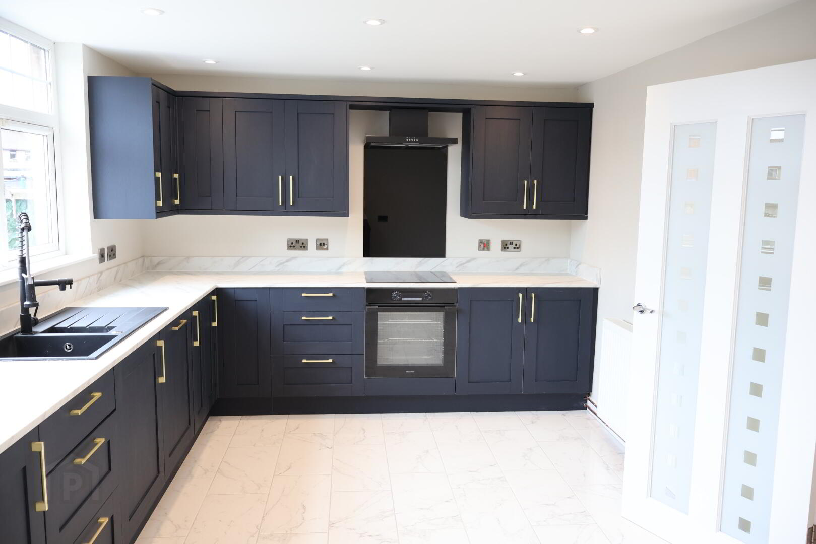 11 Glenmill Park 4 of 12