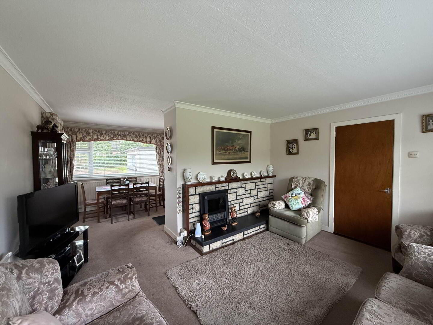 93 Newry Road 4 of 23