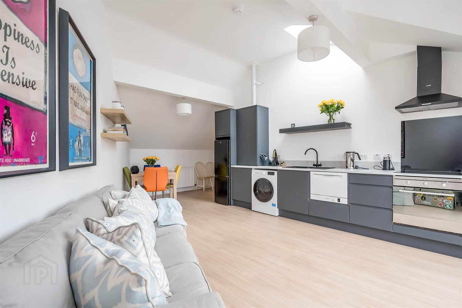 5 Southside Mews 4 of 14