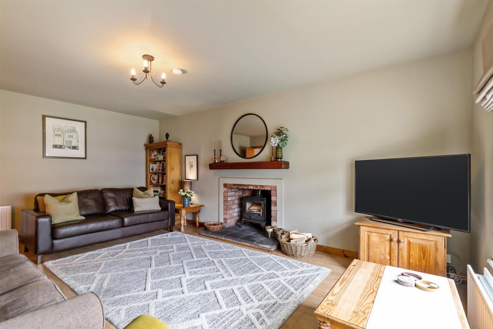 16 Castle Meadow Road 6 of 26