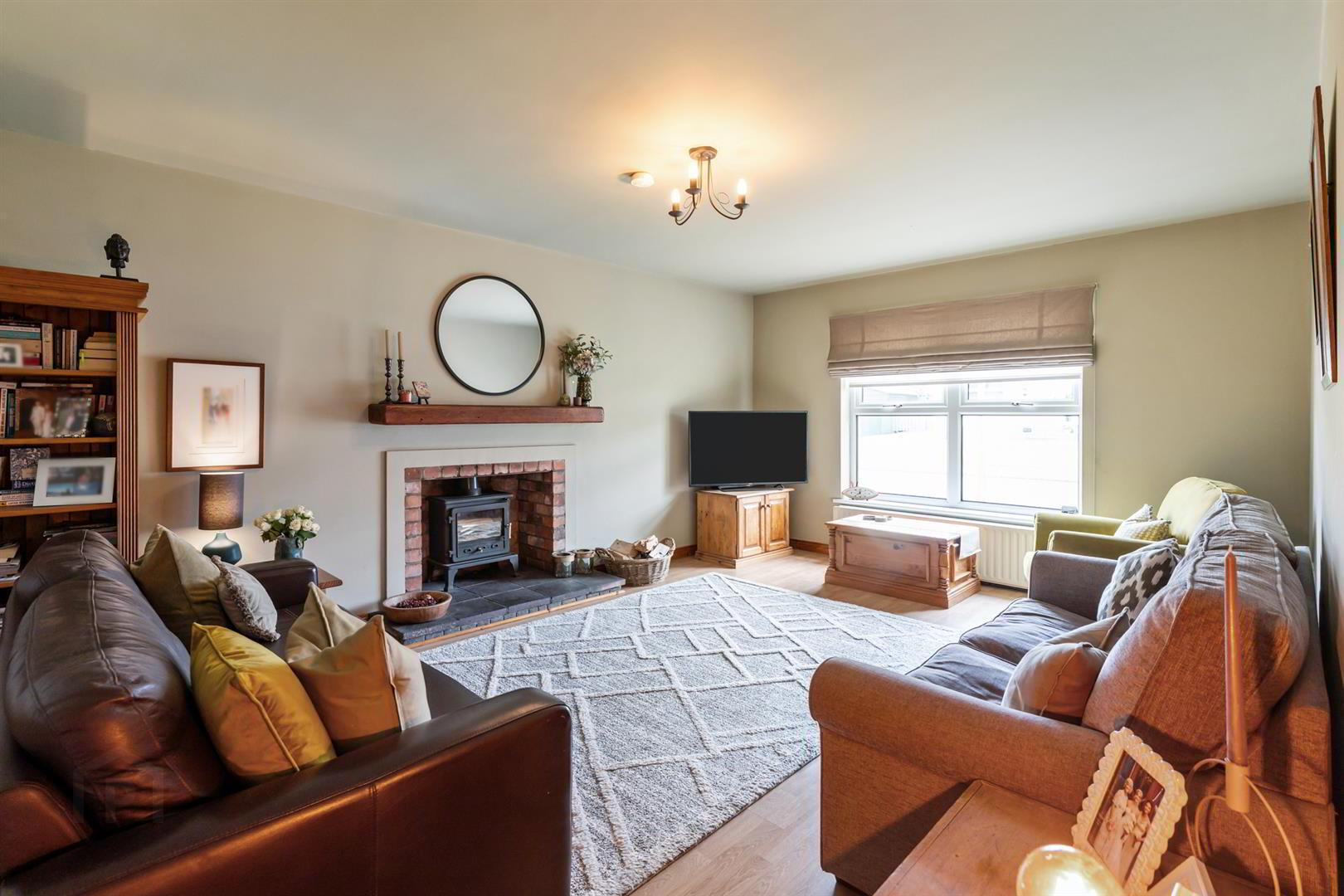 16 Castle Meadow Road 4 of 26