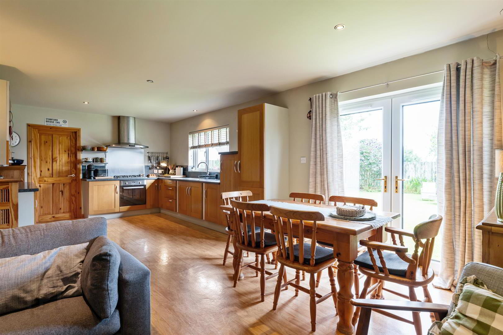 16 Castle Meadow Road 10 of 26
