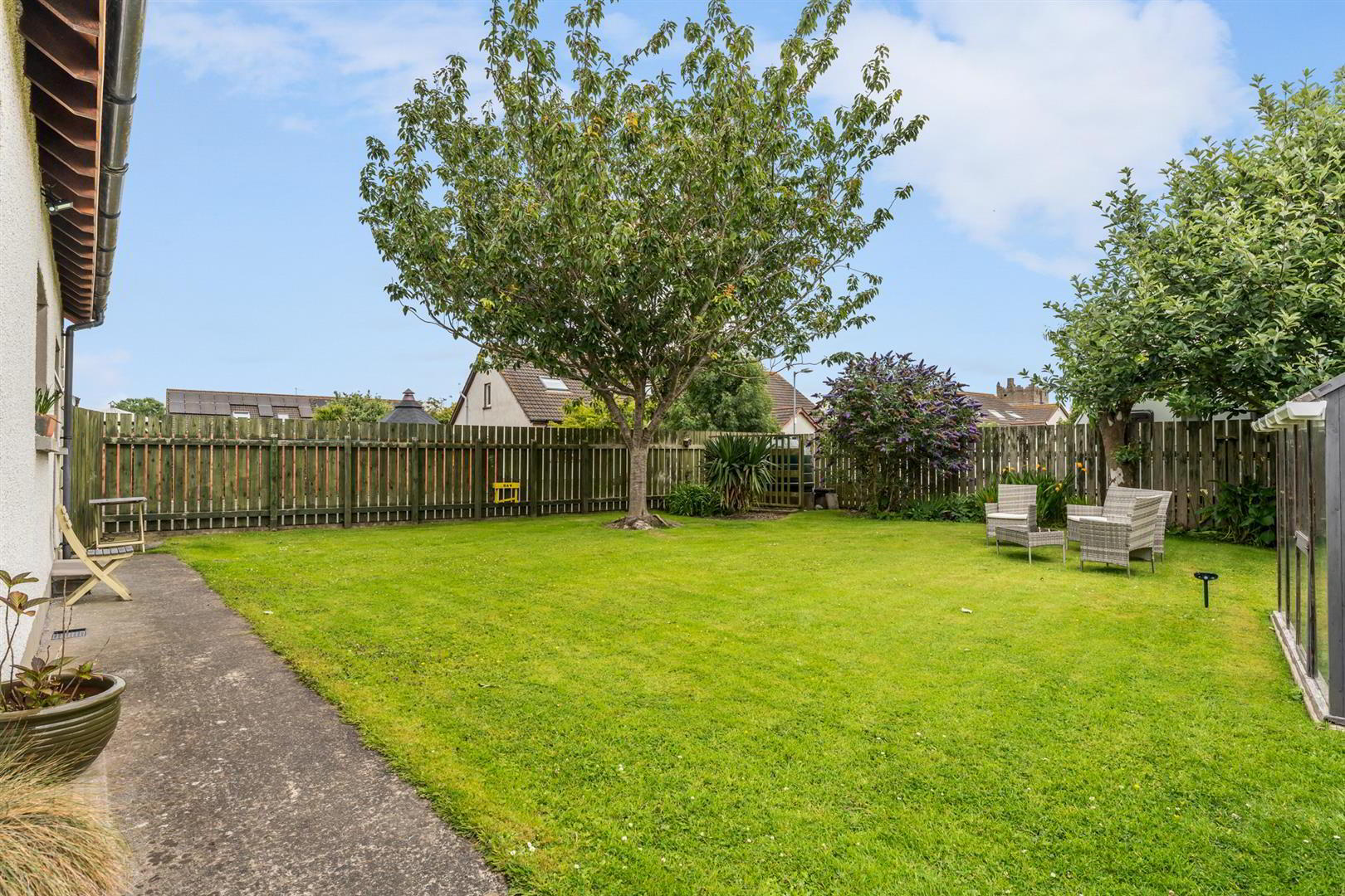 16 Castle Meadow Road 23 of 26