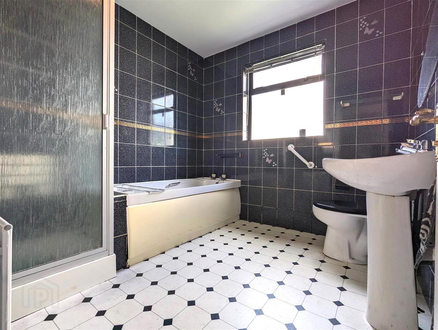 12a Tollymore Road 13 of 22