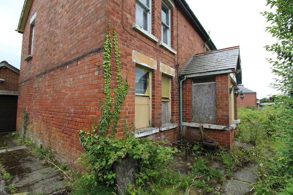 property description image