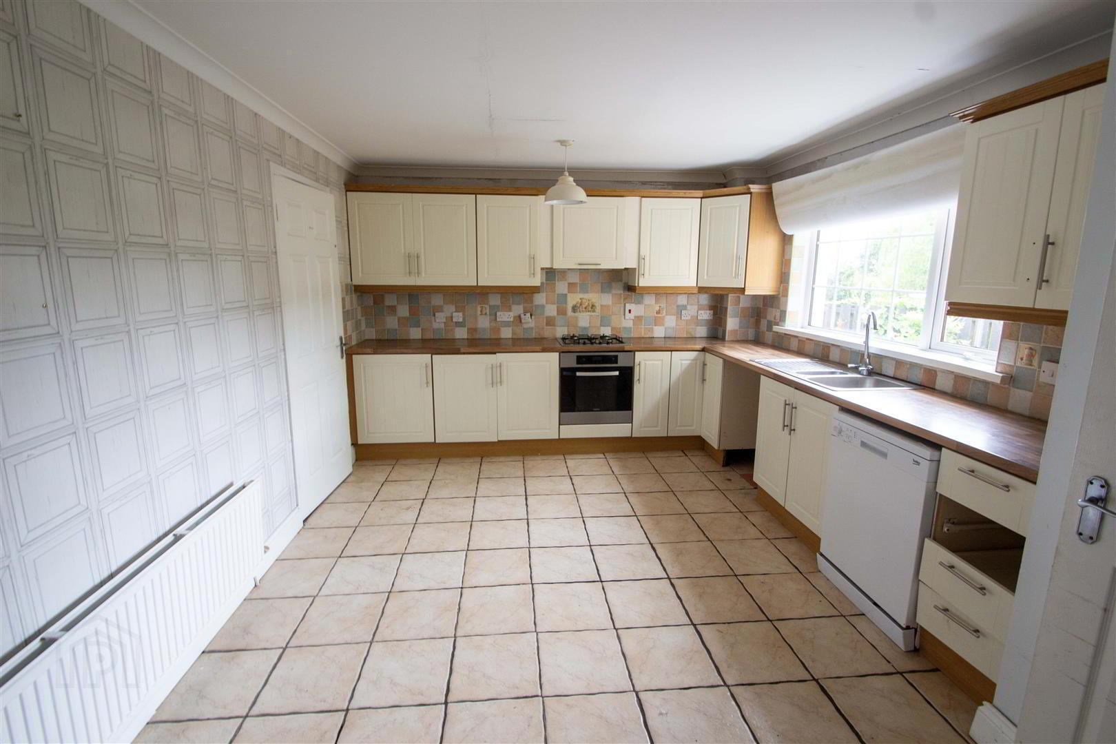 2 Ardcaoin Avenue 5 of 21