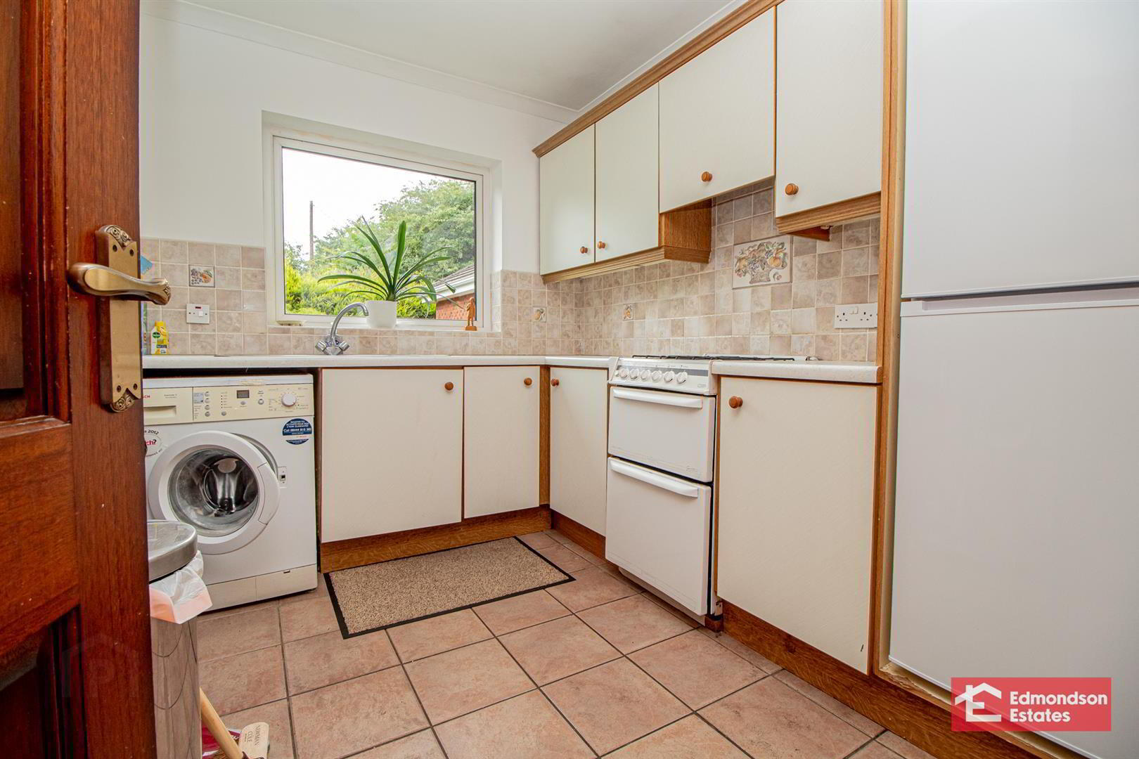 27 Dreen Road 17 of 35