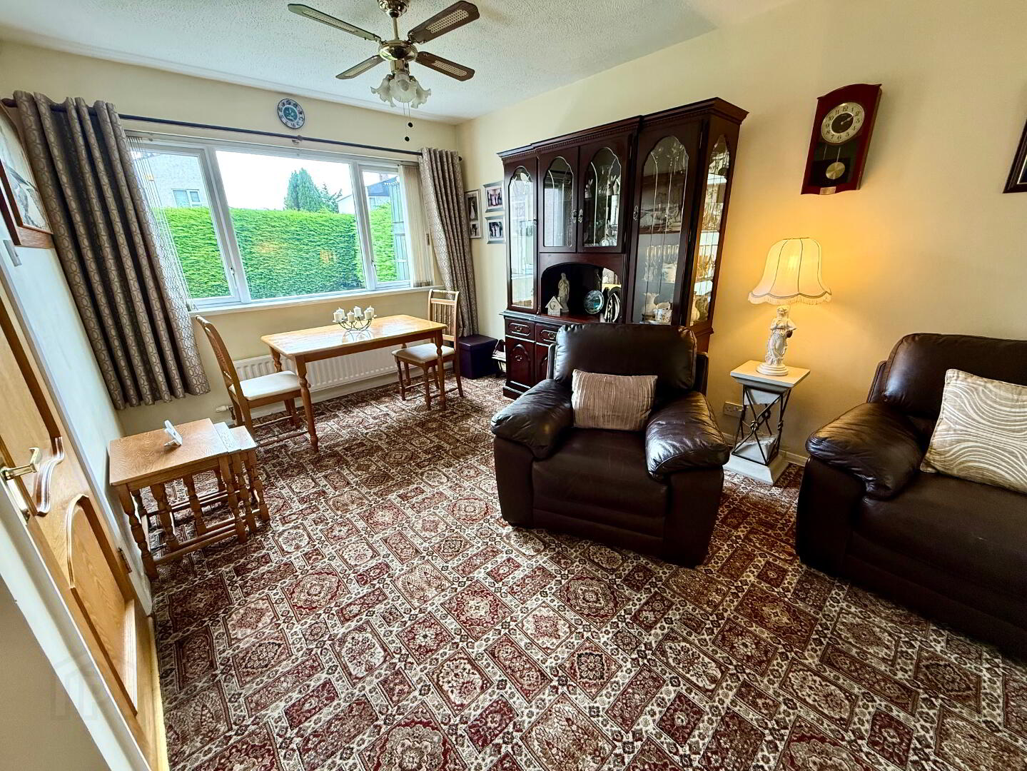 36 Castle Park 11 of 39