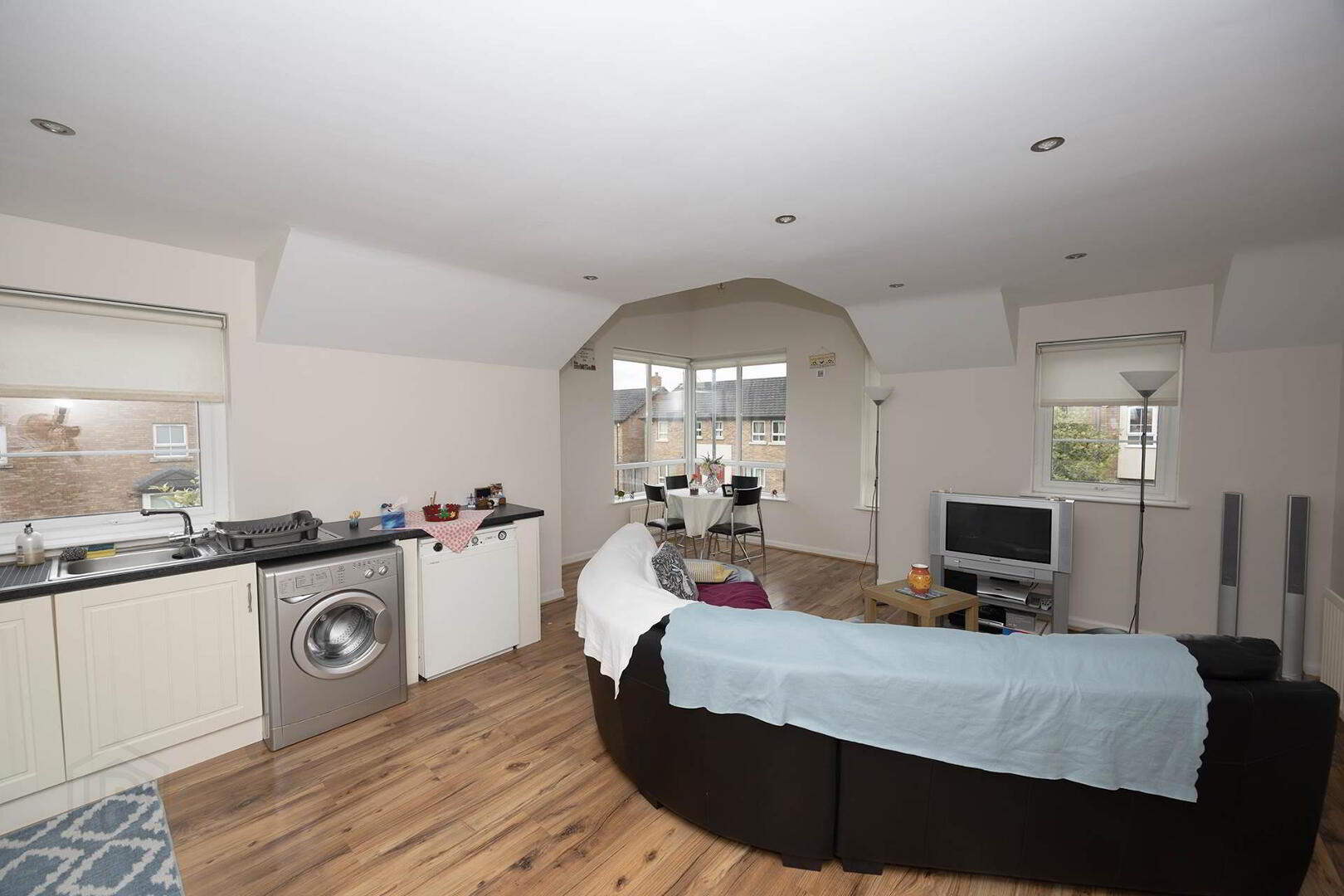 32 Castle Lane Mews 7 of 16