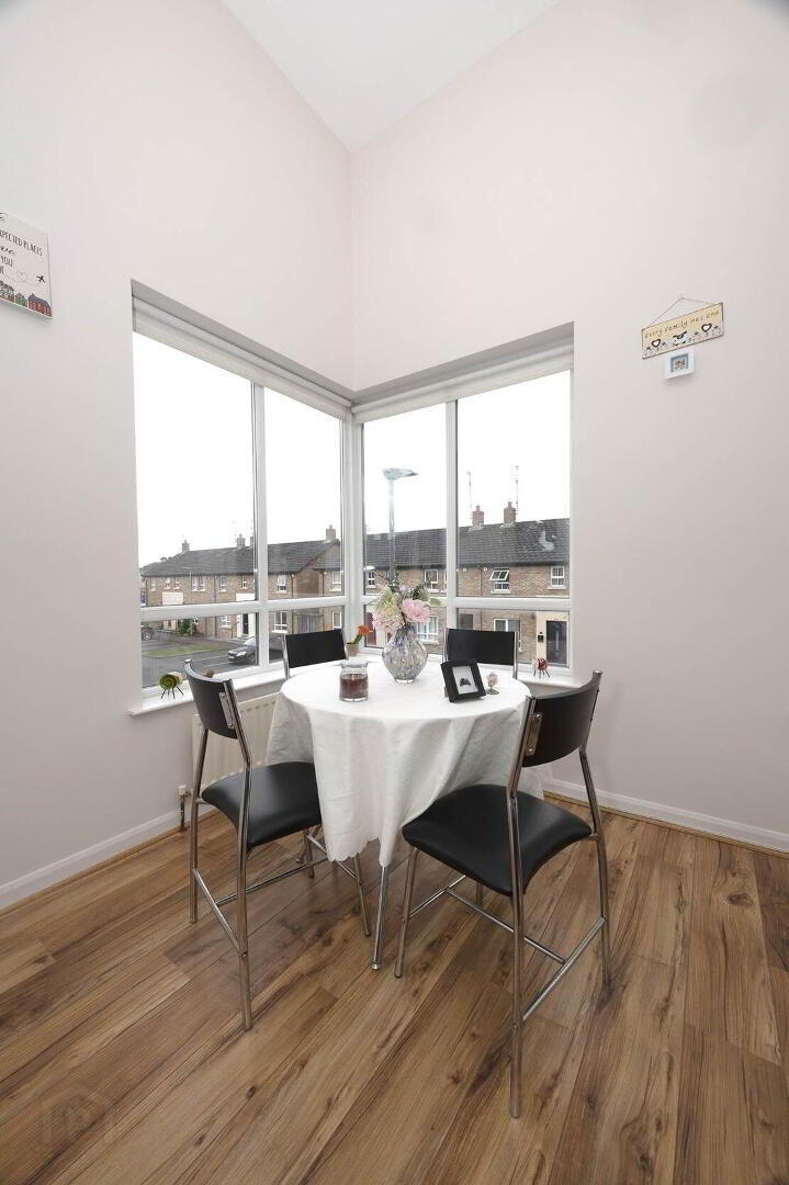 32 Castle Lane Mews 9 of 16