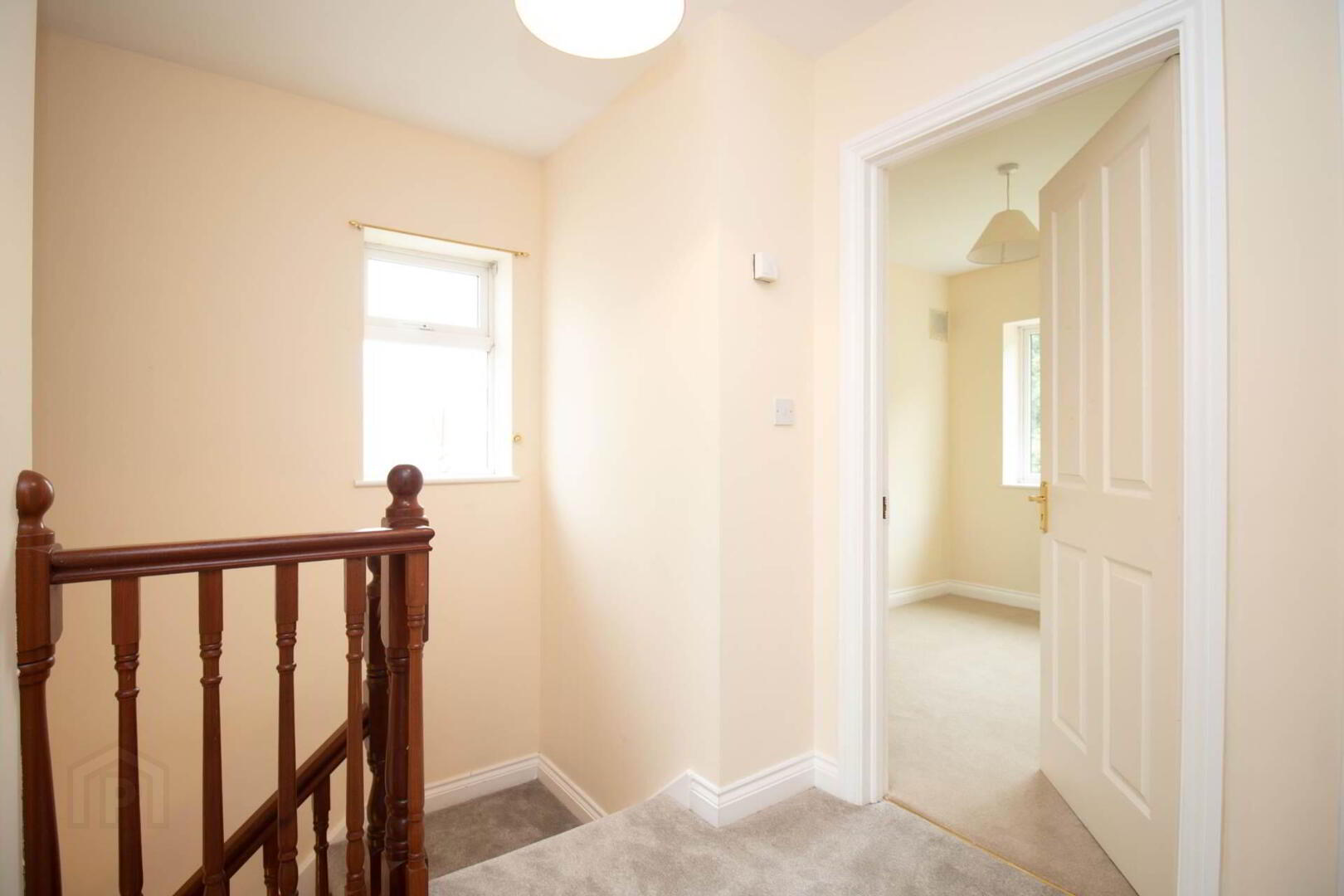 53 Heatherfield 12 of 27