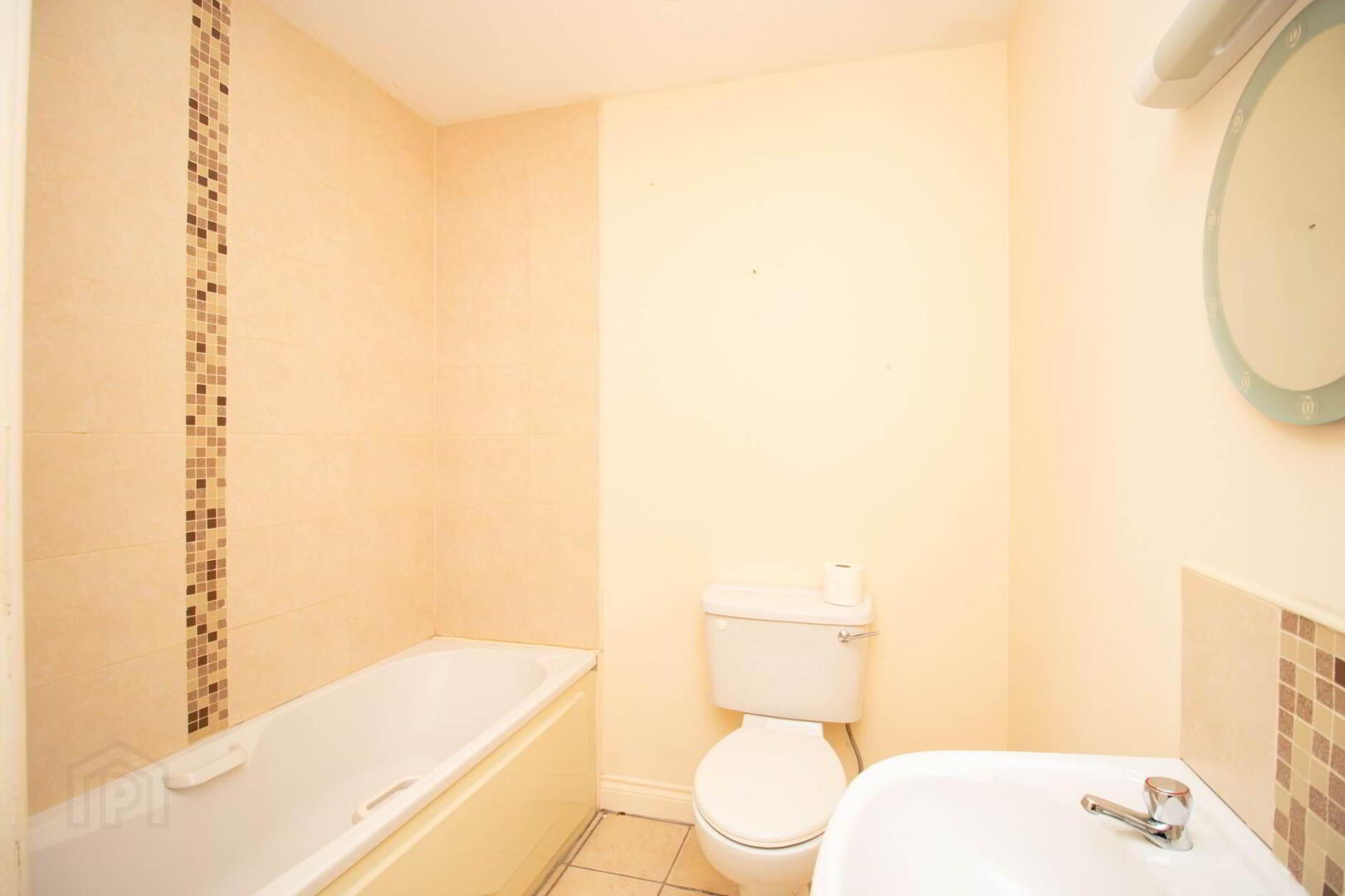 53 Heatherfield 21 of 27