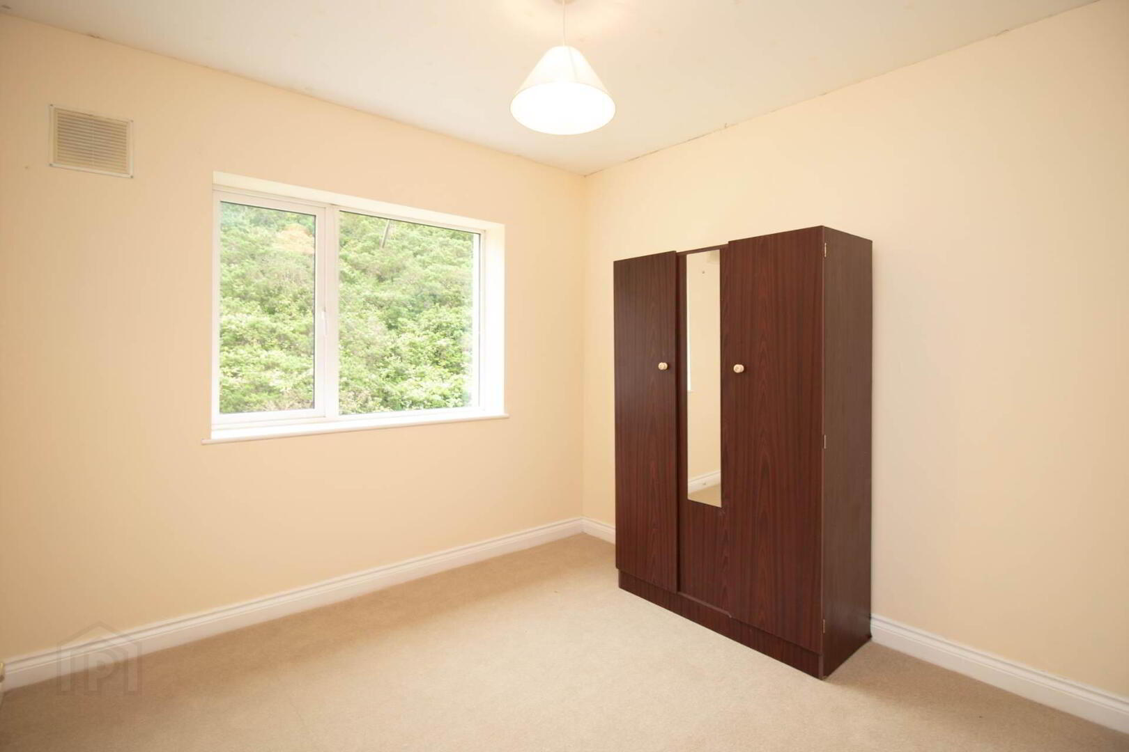 53 Heatherfield 18 of 27