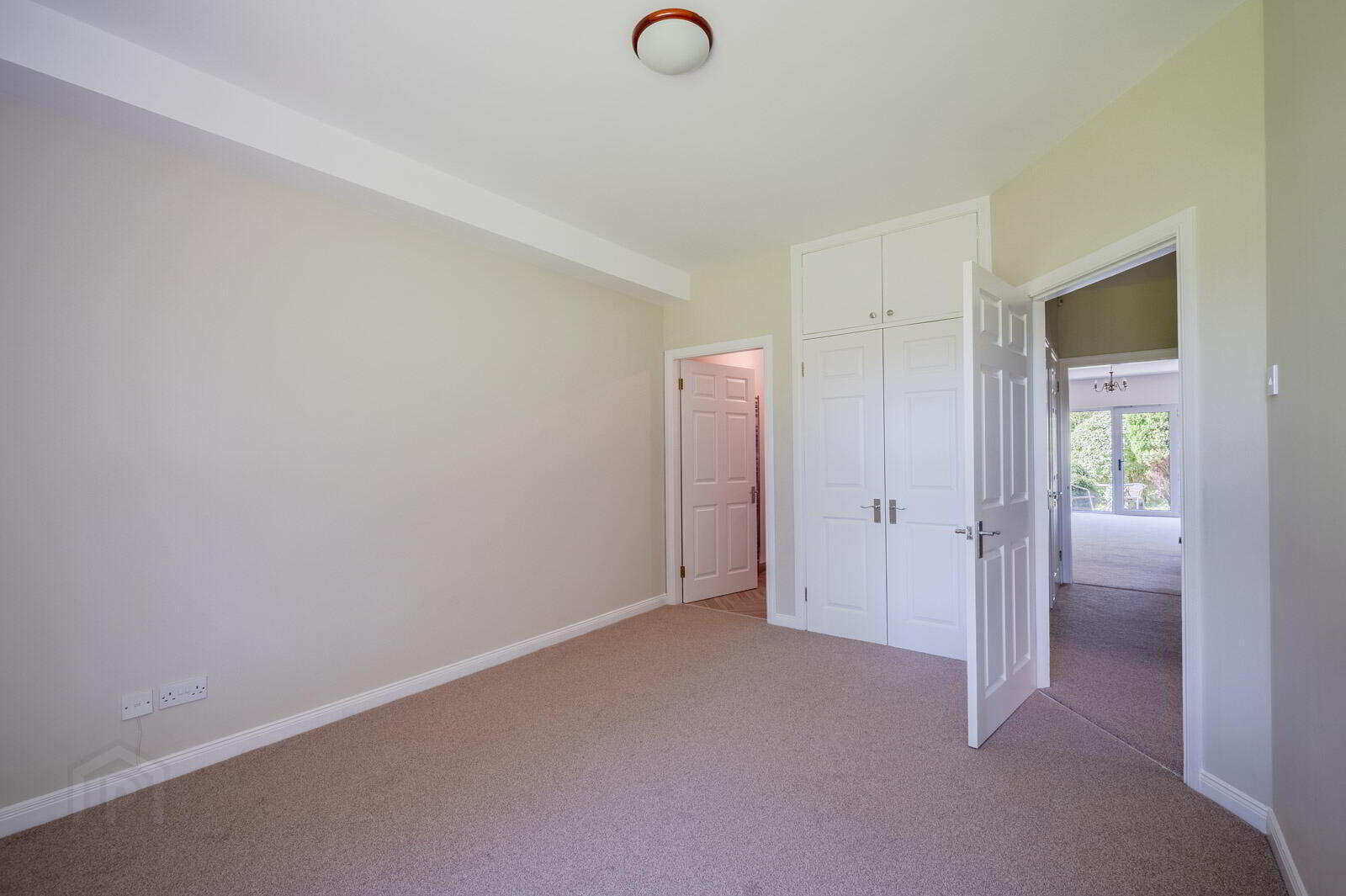 9 Craigtara 14 of 21