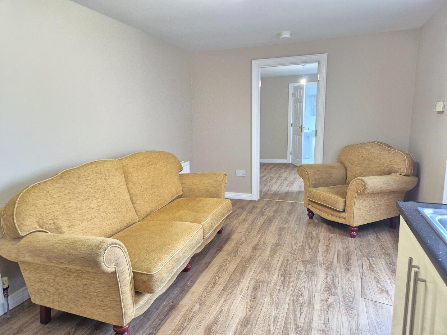 property description image