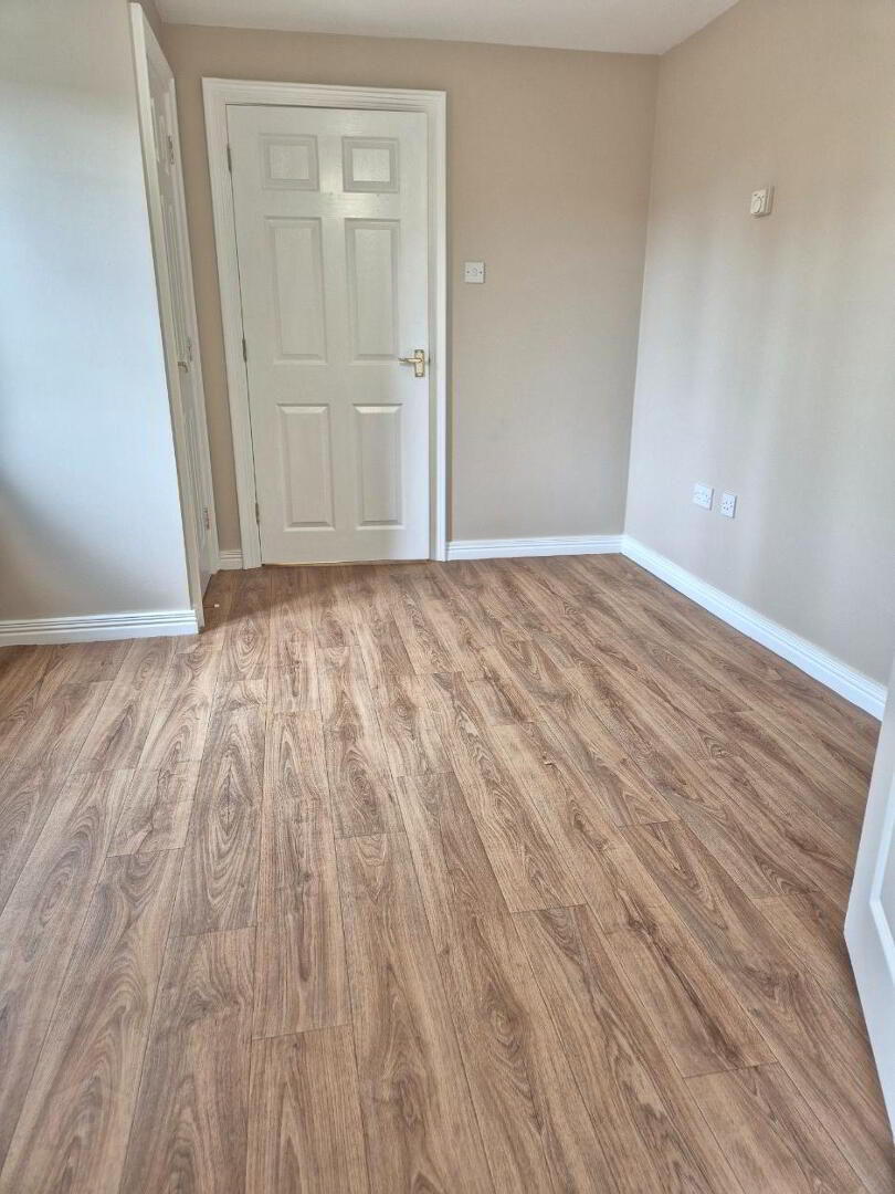 Unit B, 1 Enagh Crescent 4 of 7