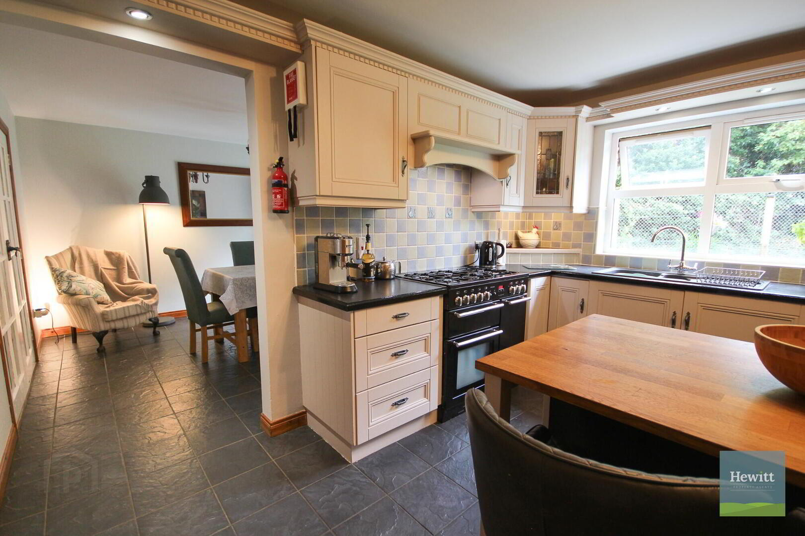 7 Eden Court 14 of 39