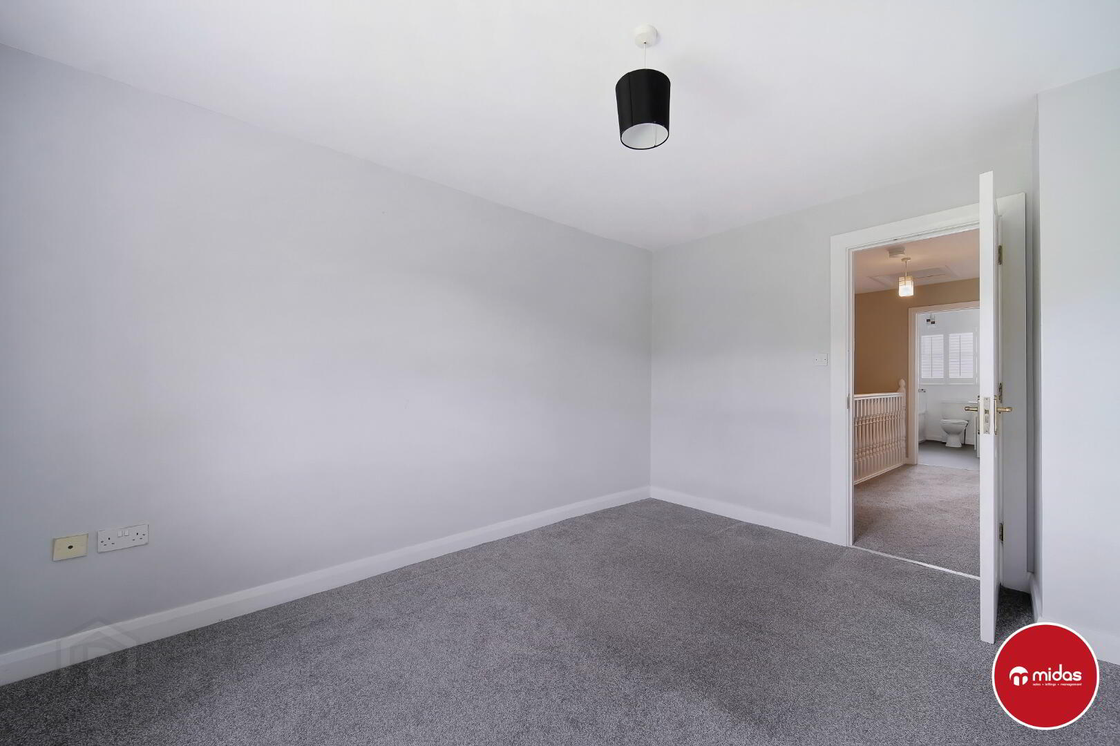 104 Waterfoot Park 21 of 24