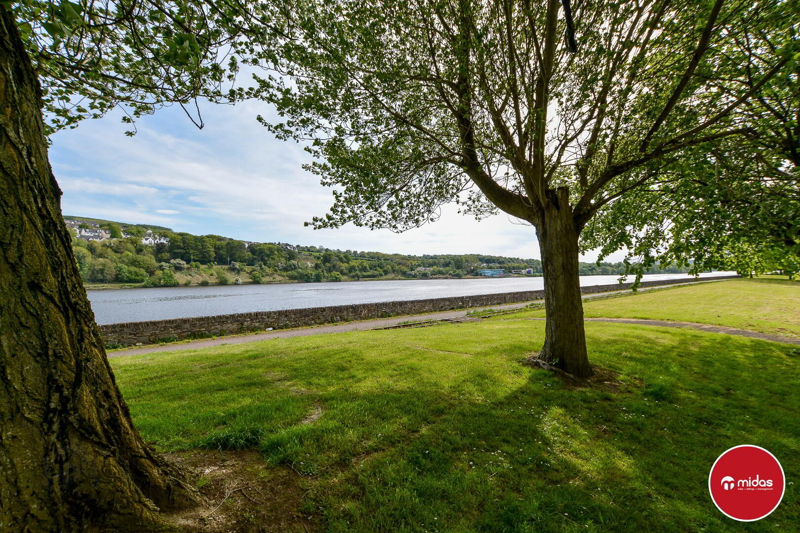 property description image