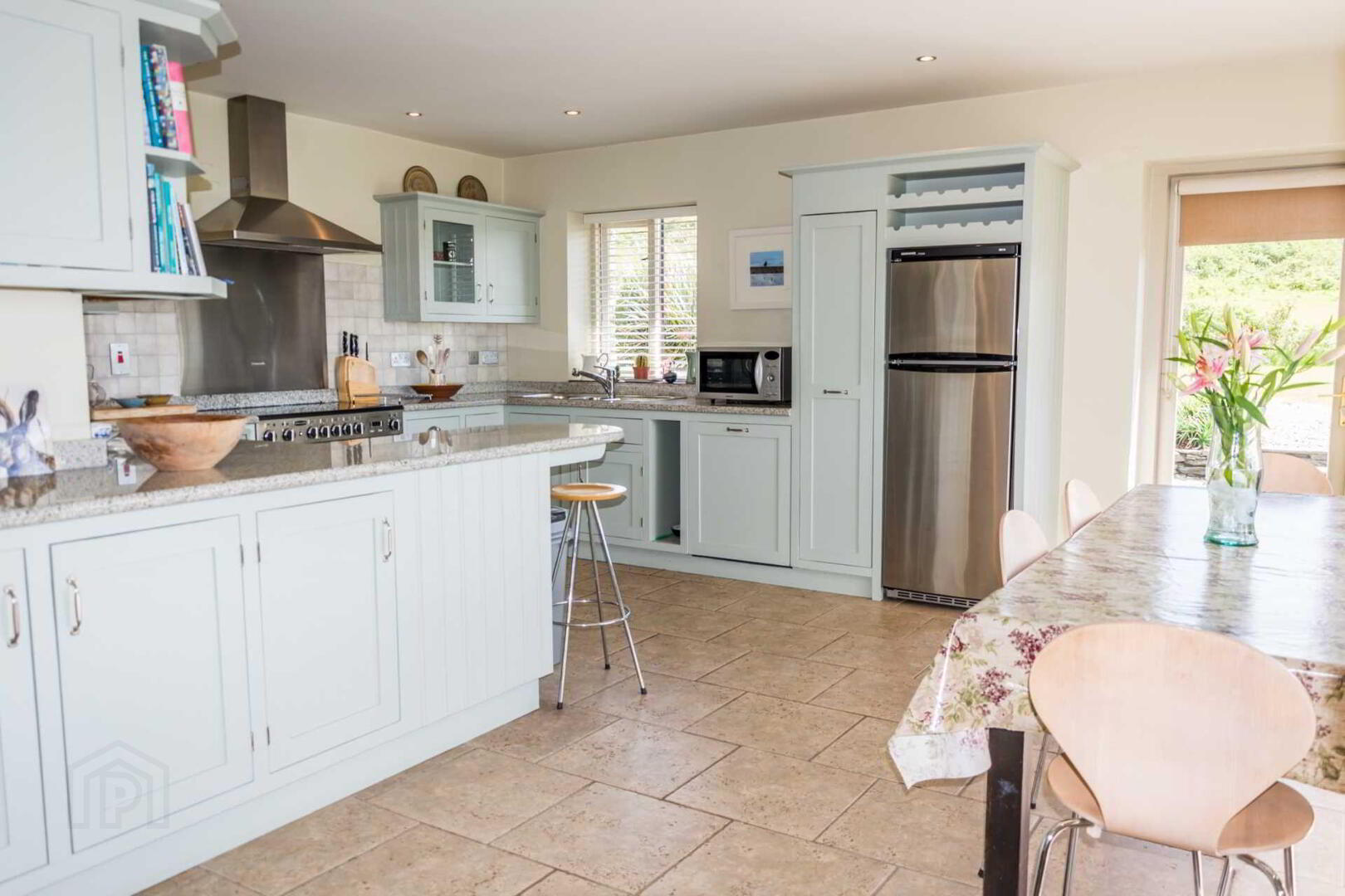 The Stone House, Rossbrin 10 of 35