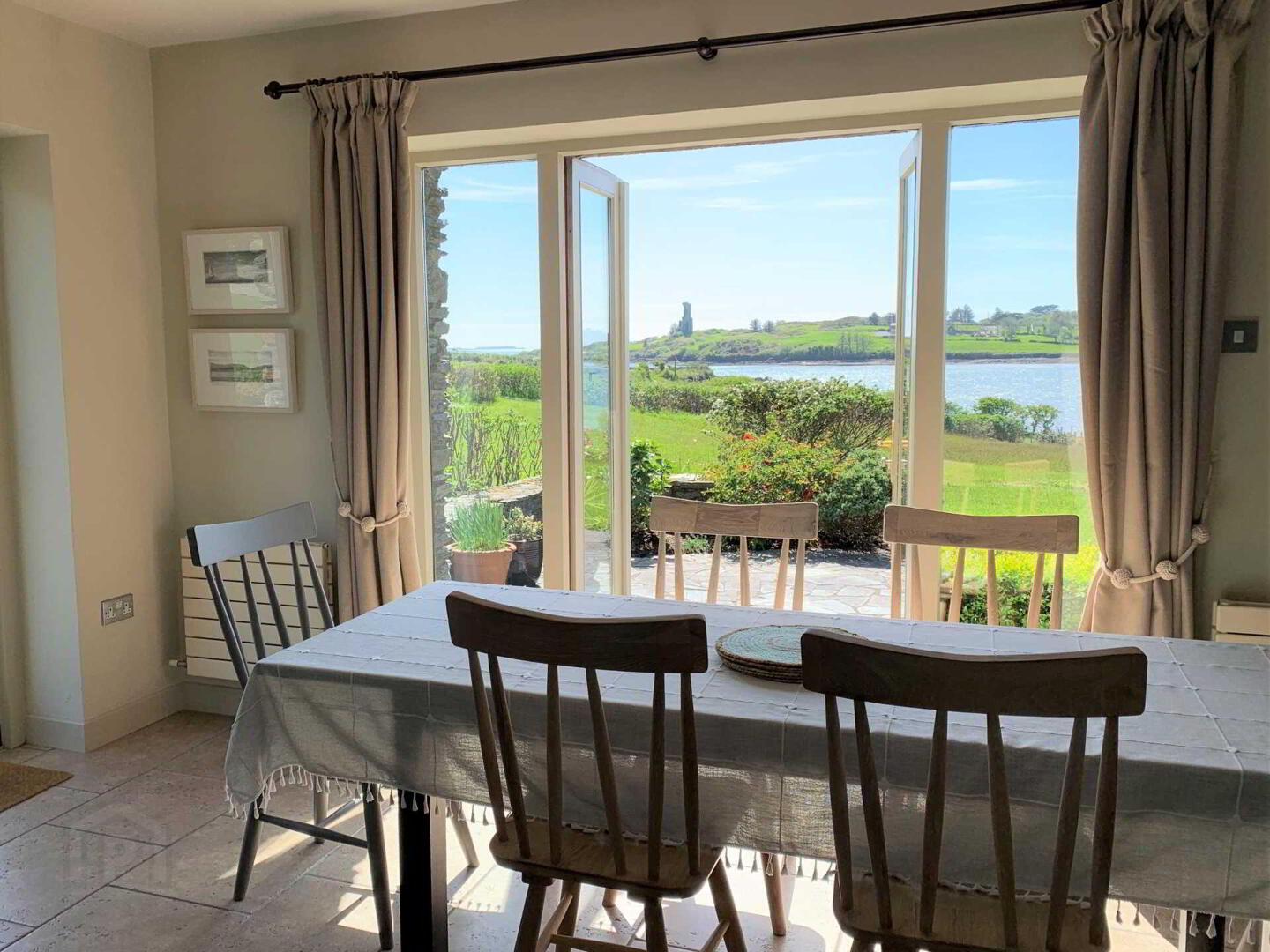 The Stone House, Rossbrin 11 of 35