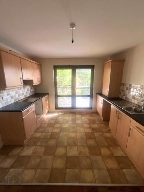 79c Heath Lodge Drive 7 of 12