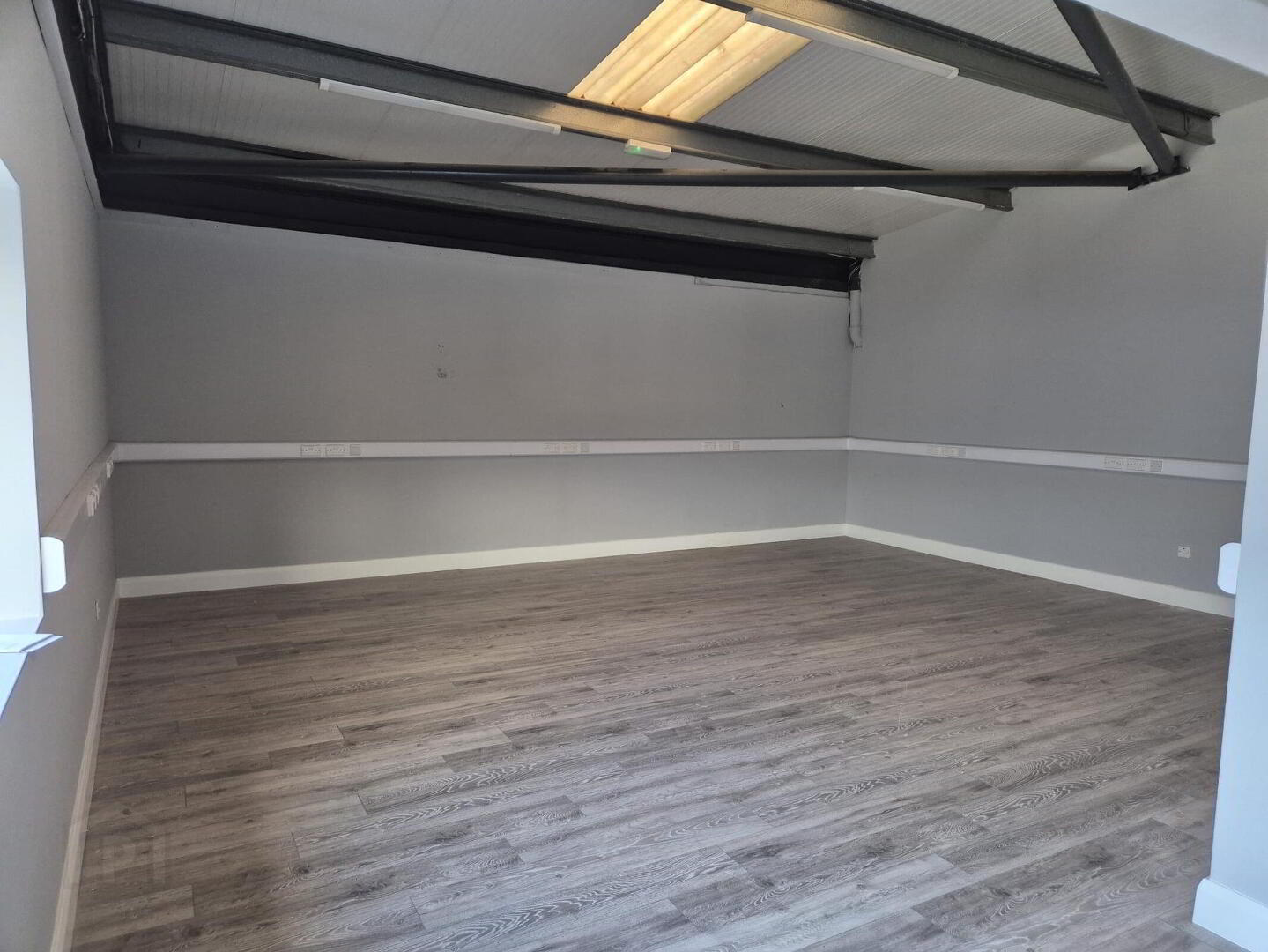 Unit 2, Oranmore Business Park 1 of 8