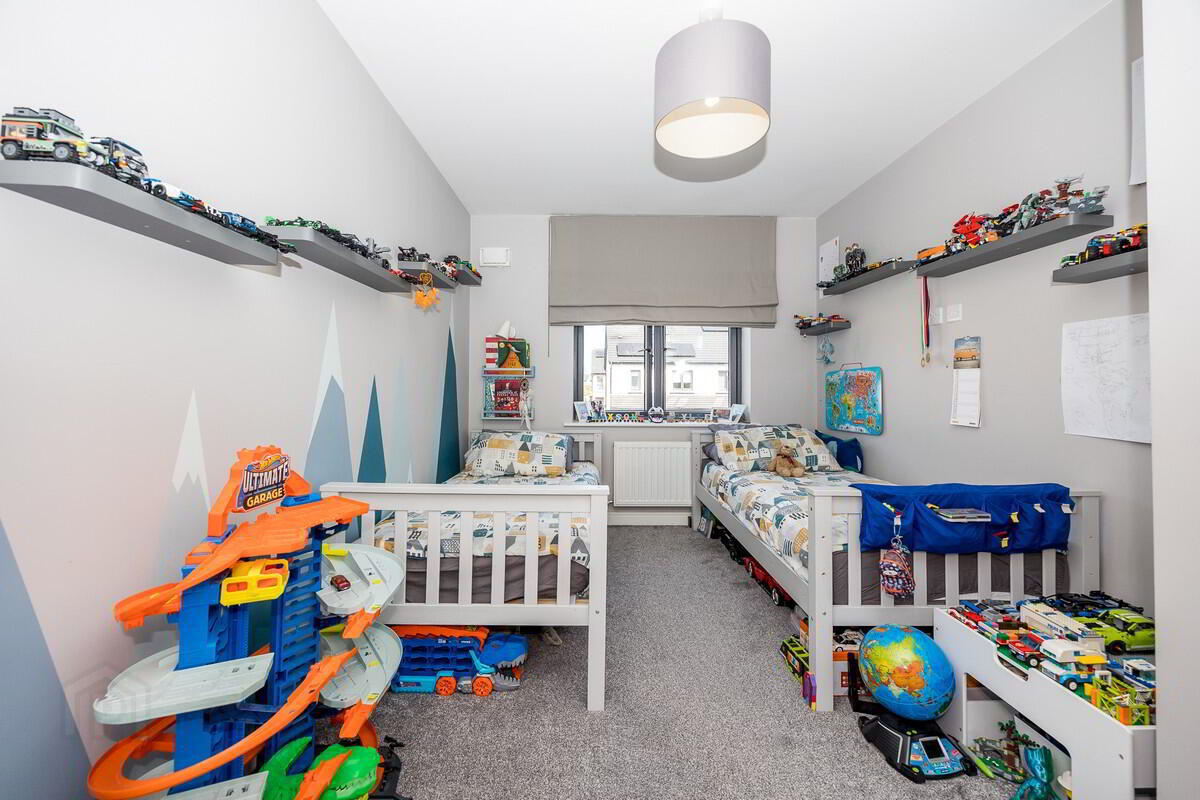 40 Churchfield Way 15 of 22