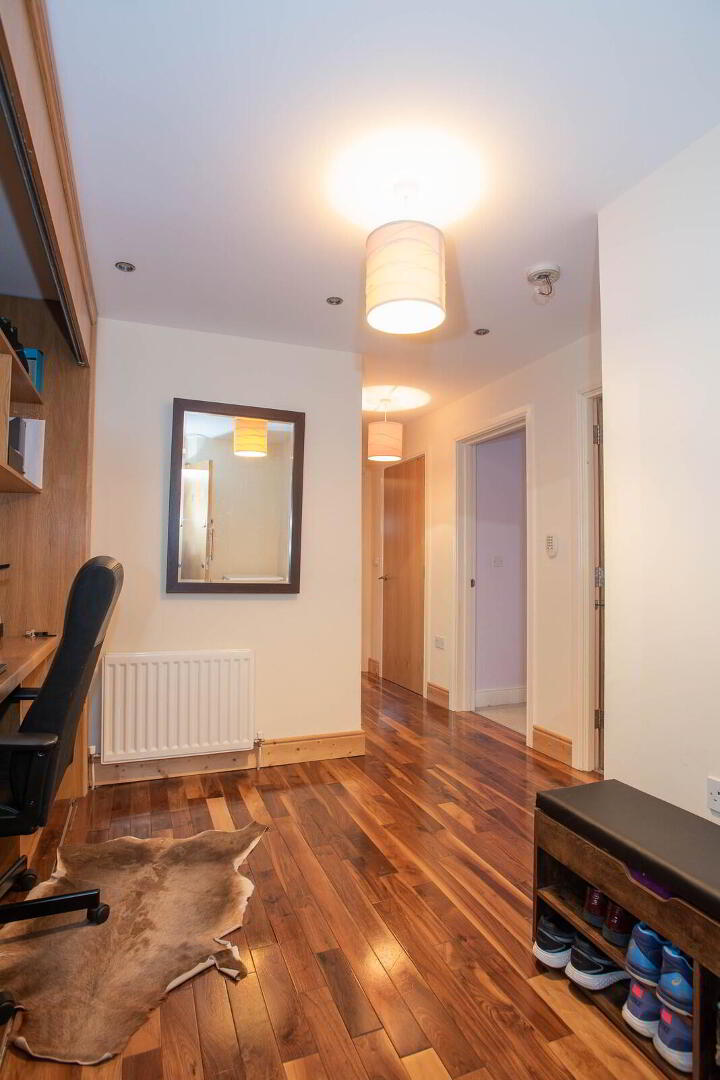 Apt 9, 1 Deramore Park South 5 of 15