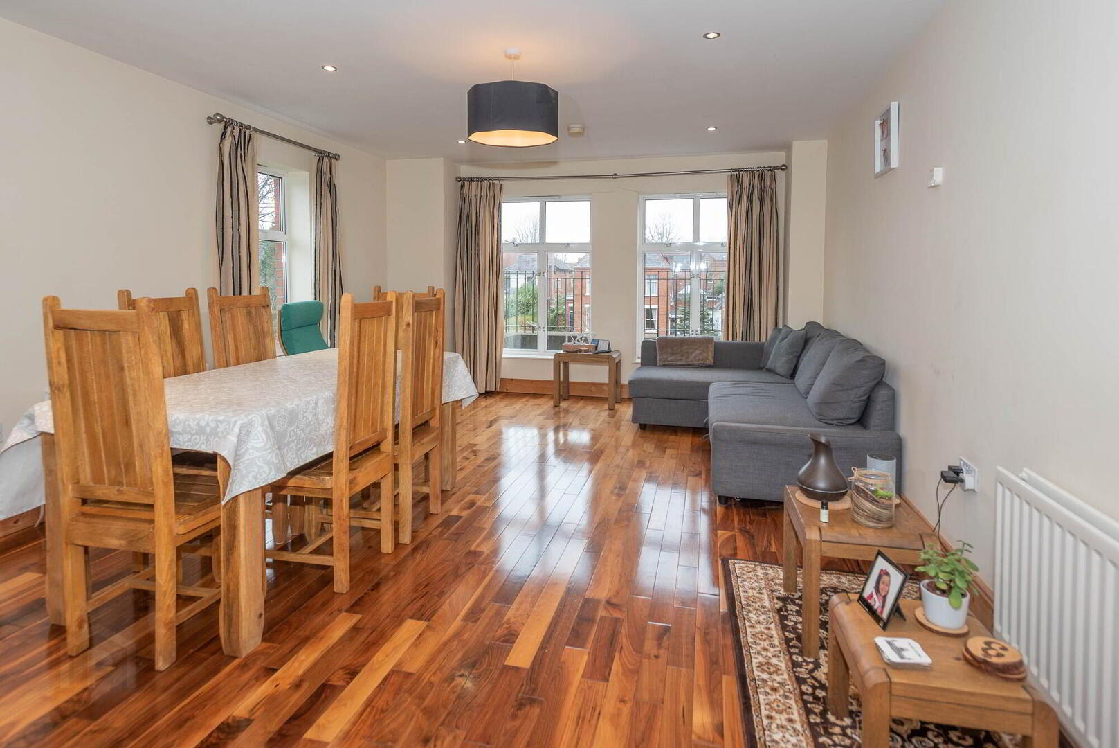 Apt 9, 1 Deramore Park South 6 of 15