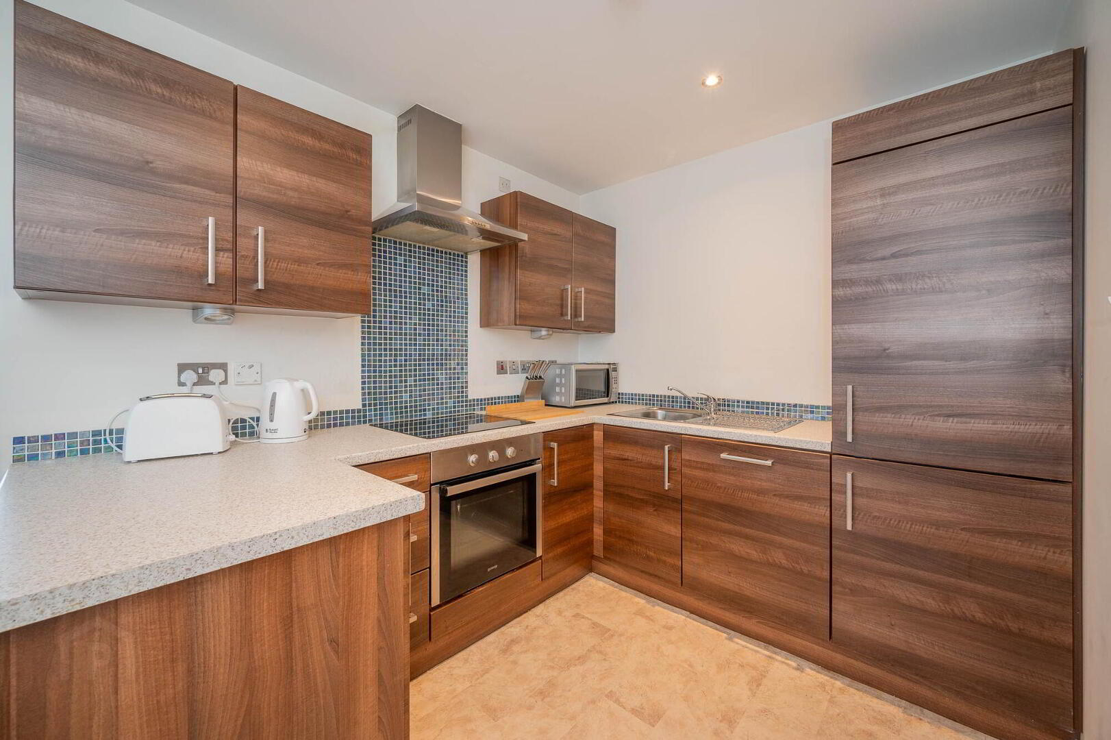 10-01 The Obel, 62 Donegall Quay 6 of 14